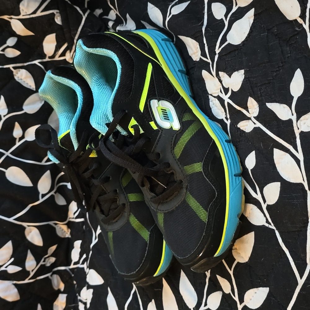 Skechers Sneakers - Size 8.5 Women's